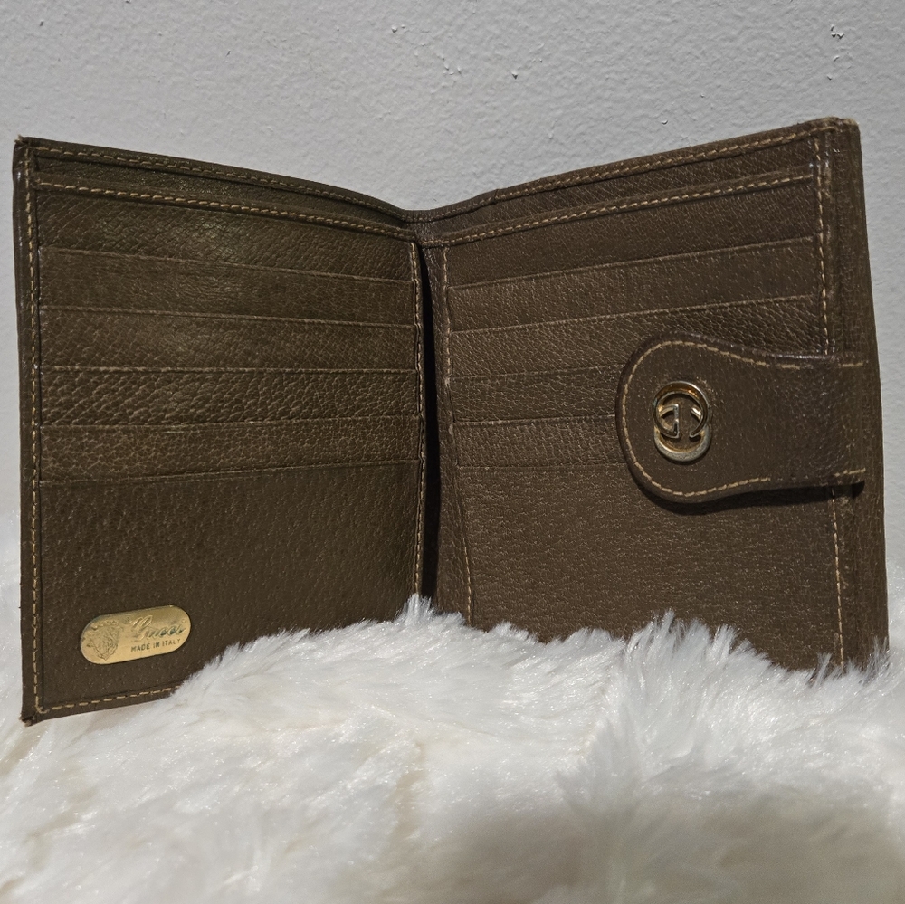 Gucci Vintage Monogrammed Leather Wallet - Picture 6 of 11